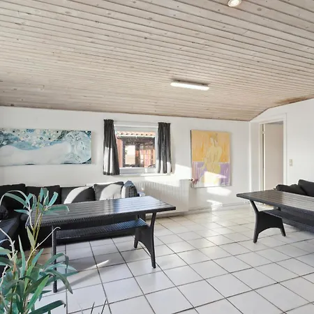 Gorgeous In With Kitchen Holiday home Otterup