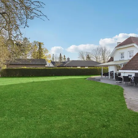 度假居 Gorgeous In With Kitchen